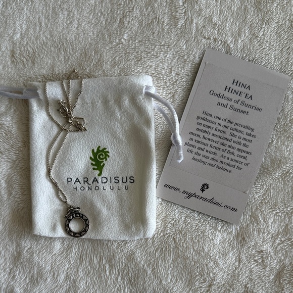 paradisus Jewelry - Paradisus Honolulu Silver Sun Pendant Necklace